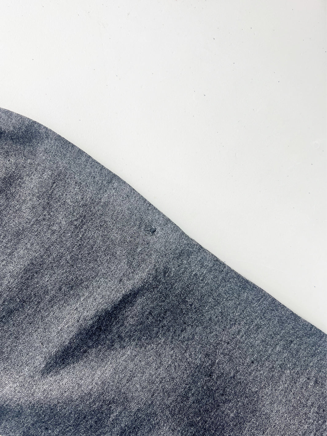 POLERA LORENA GRIS OSCURO OUTLET 99