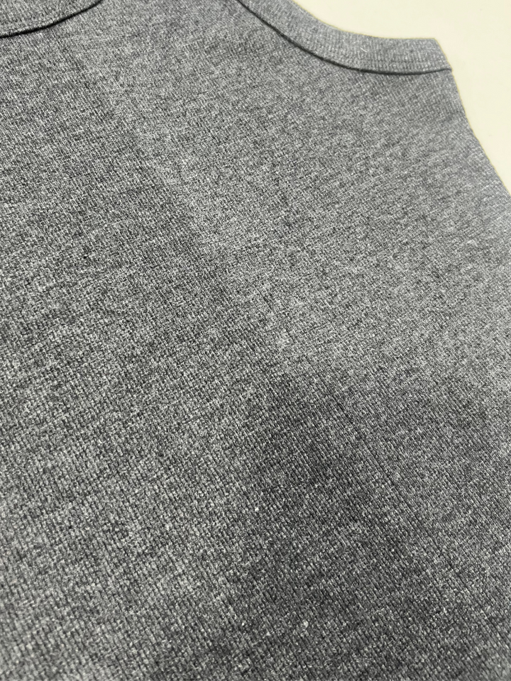 TOP LIA GRIS OSCURO OUTLET 153
