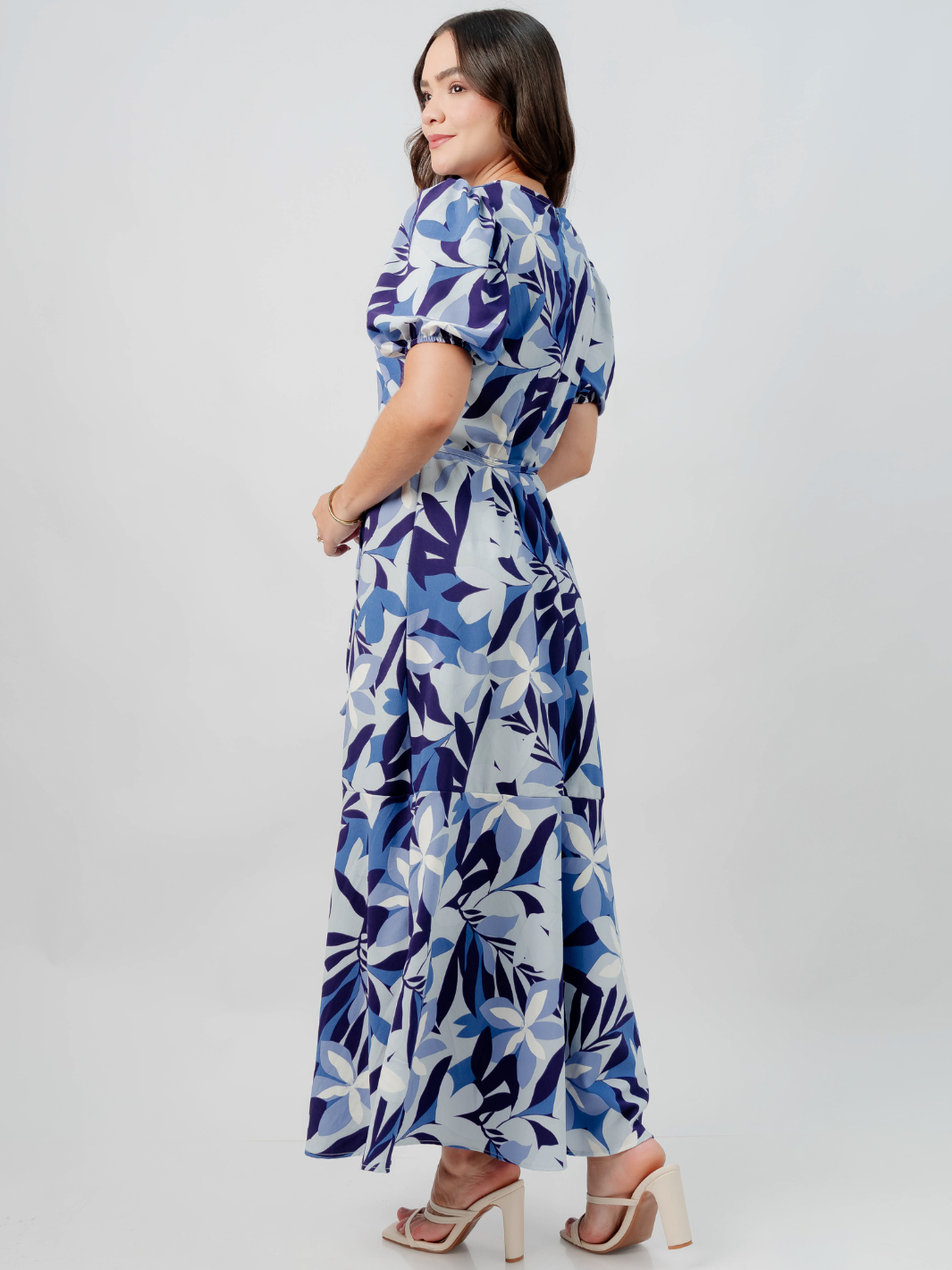 VESTIDO CASUAL LARGO OLIVIA CELESTE FLOREADO