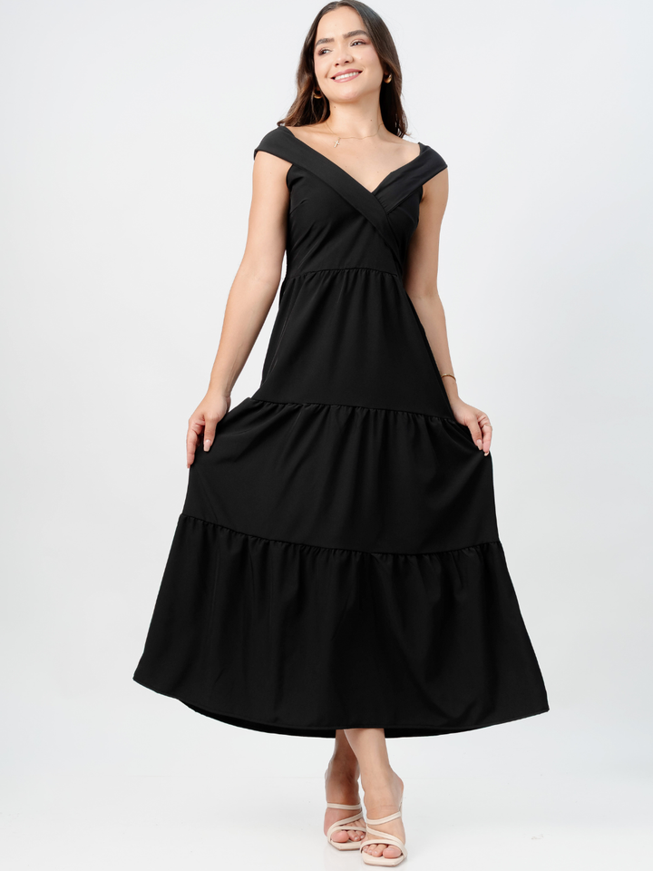 VESTIDO CASUAL CON ESCOTE SUTIL TERESA NEGRO