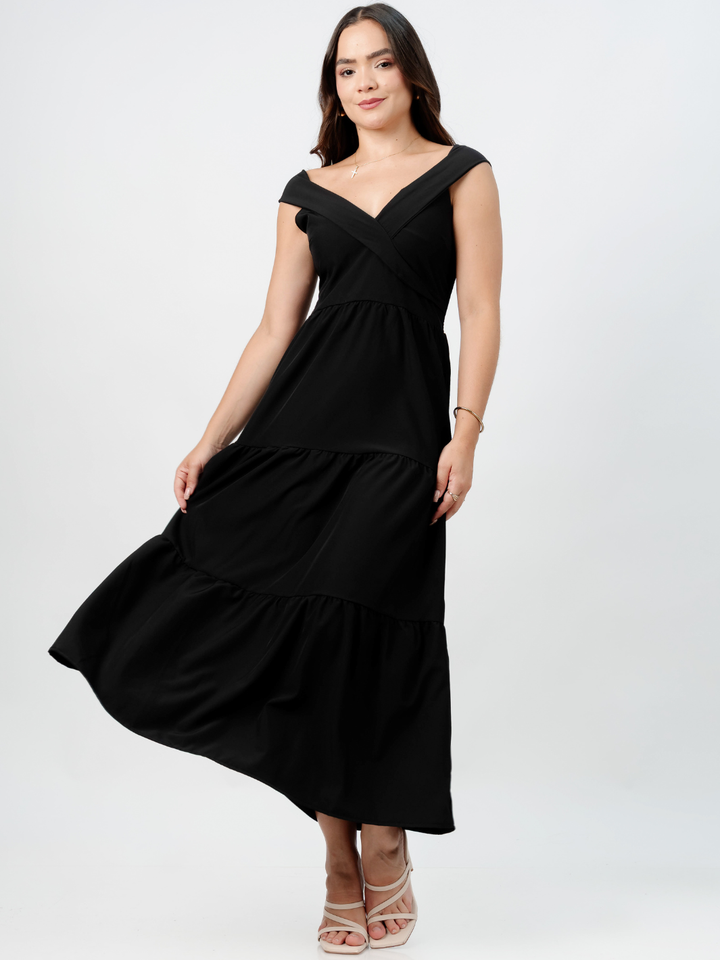 VESTIDO CASUAL CON ESCOTE SUTIL TERESA NEGRO