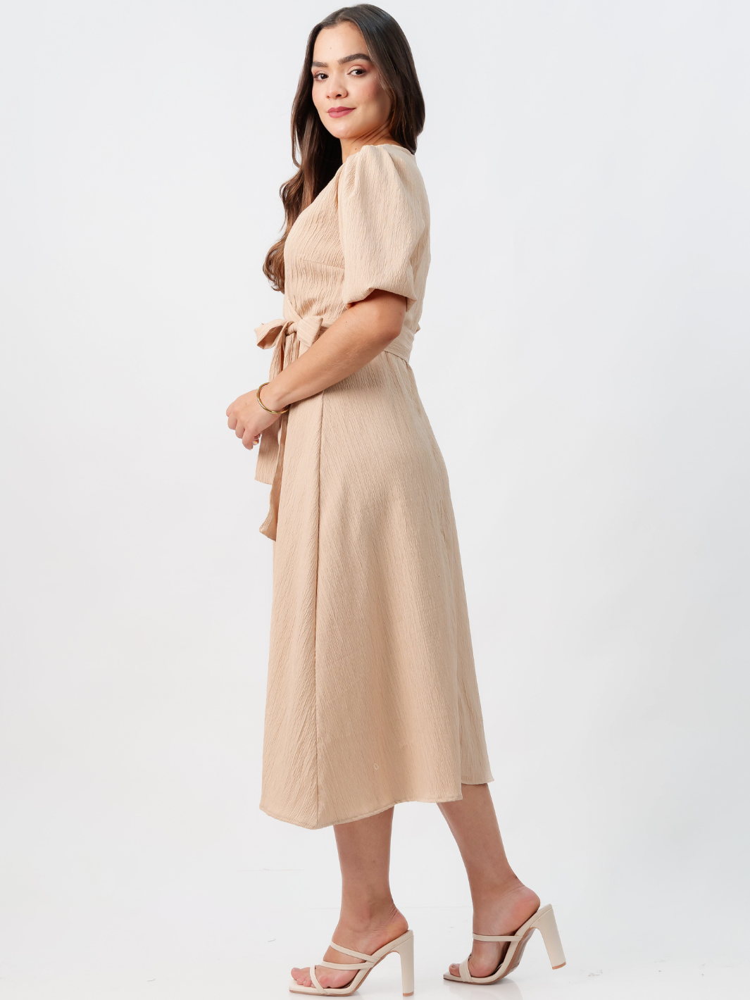 VESTIDO MIDI EN CORTE A CON LAZO SOLEDAD NUDE