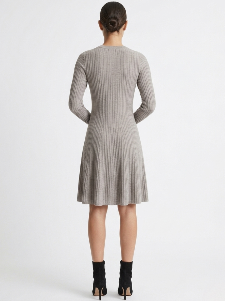VESTIDO TEJIDO CON FALTA EN CORTE A JOANA MELANGE