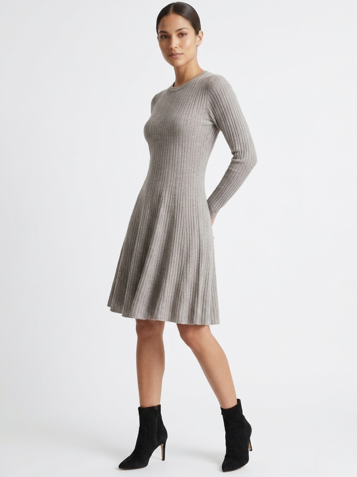 VESTIDO TEJIDO CON FALTA EN CORTE A JOANA MELANGE