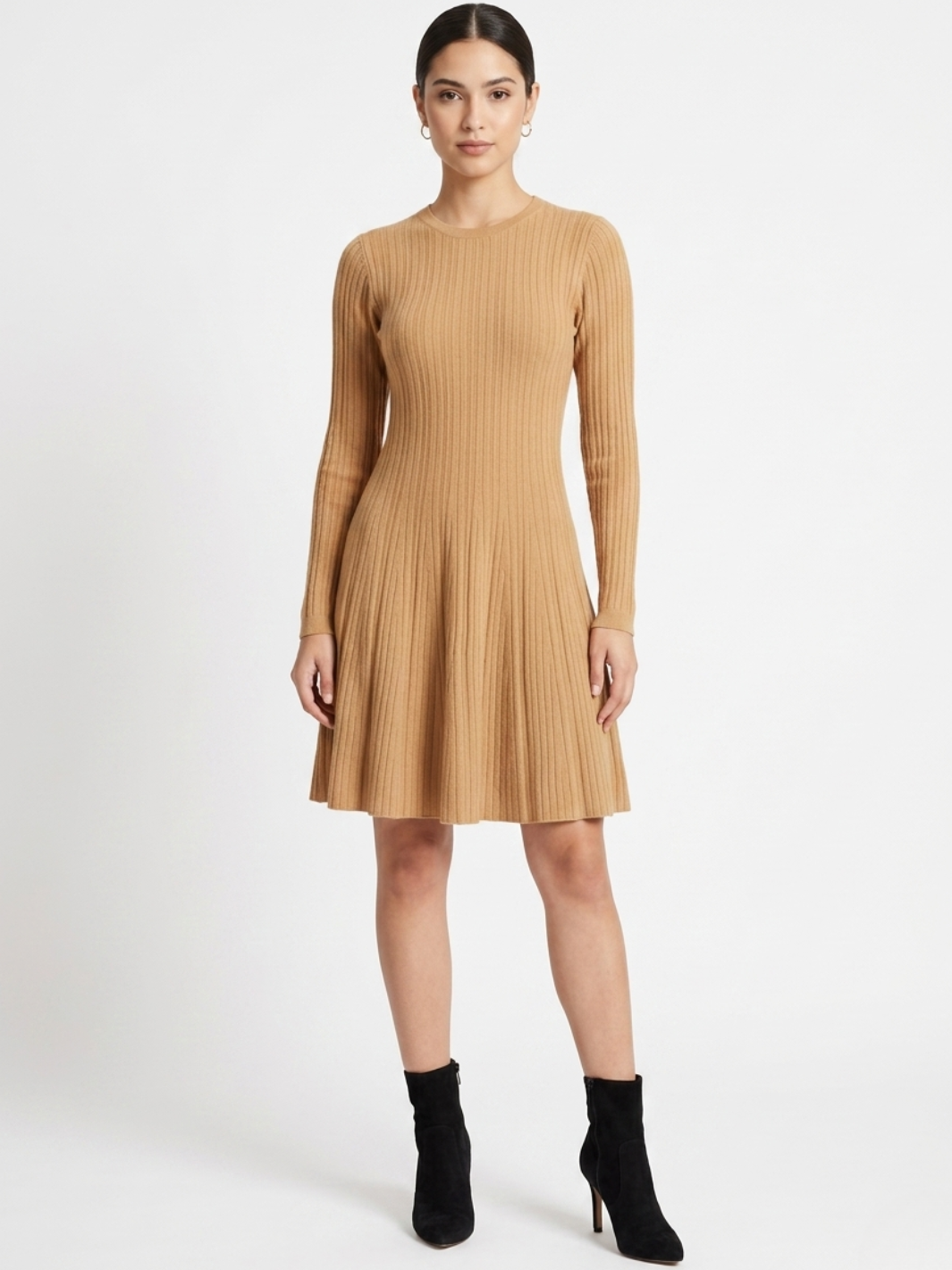 VESTIDO TEJIDO CON FALTA EN CORTE A JOANA CAMEL