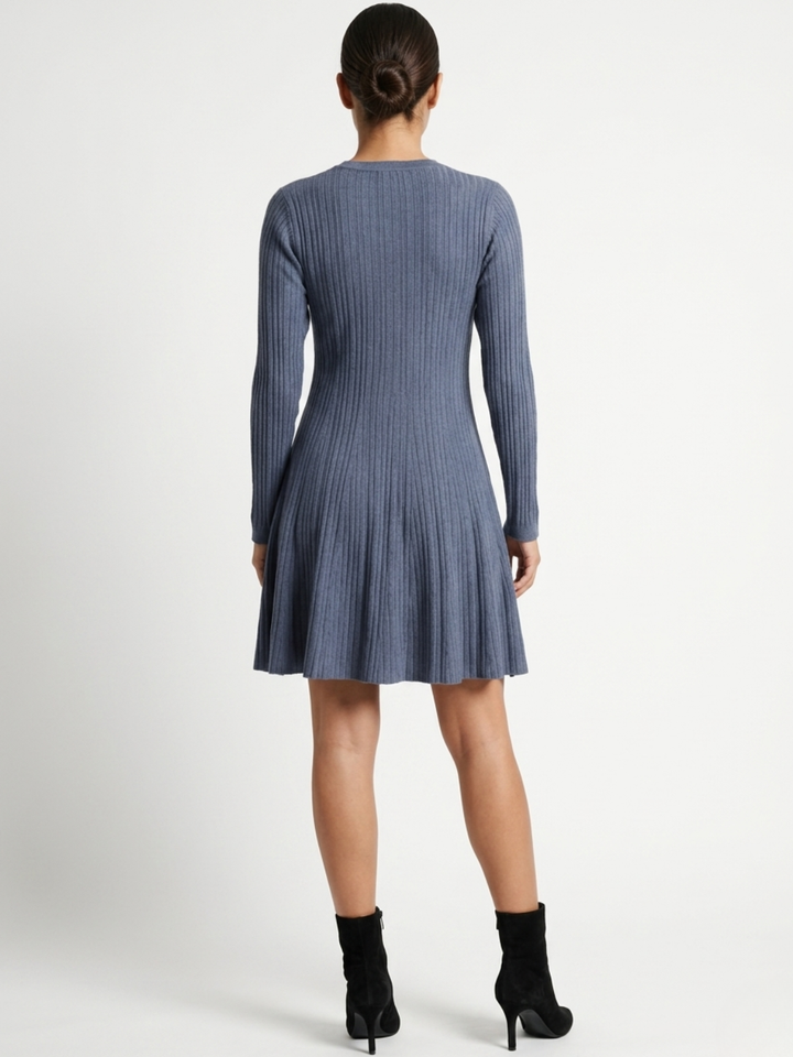 VESTIDO TEJIDO CON FALTA EN CORTE A JOANA ACERO