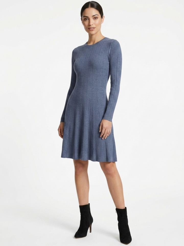 VESTIDO TEJIDO CON FALTA EN CORTE A JOANA ACERO