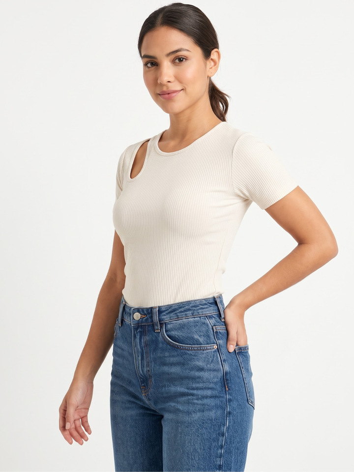 POLO MANGA CORTA CON CUELLO REDONDO AZUCENA HUESO