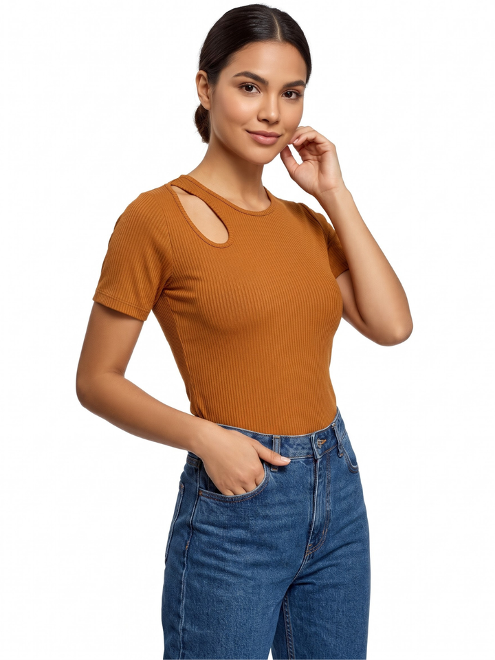 POLO MANGA CORTA CON CUELLO REDONDO AZUCENA CAMEL