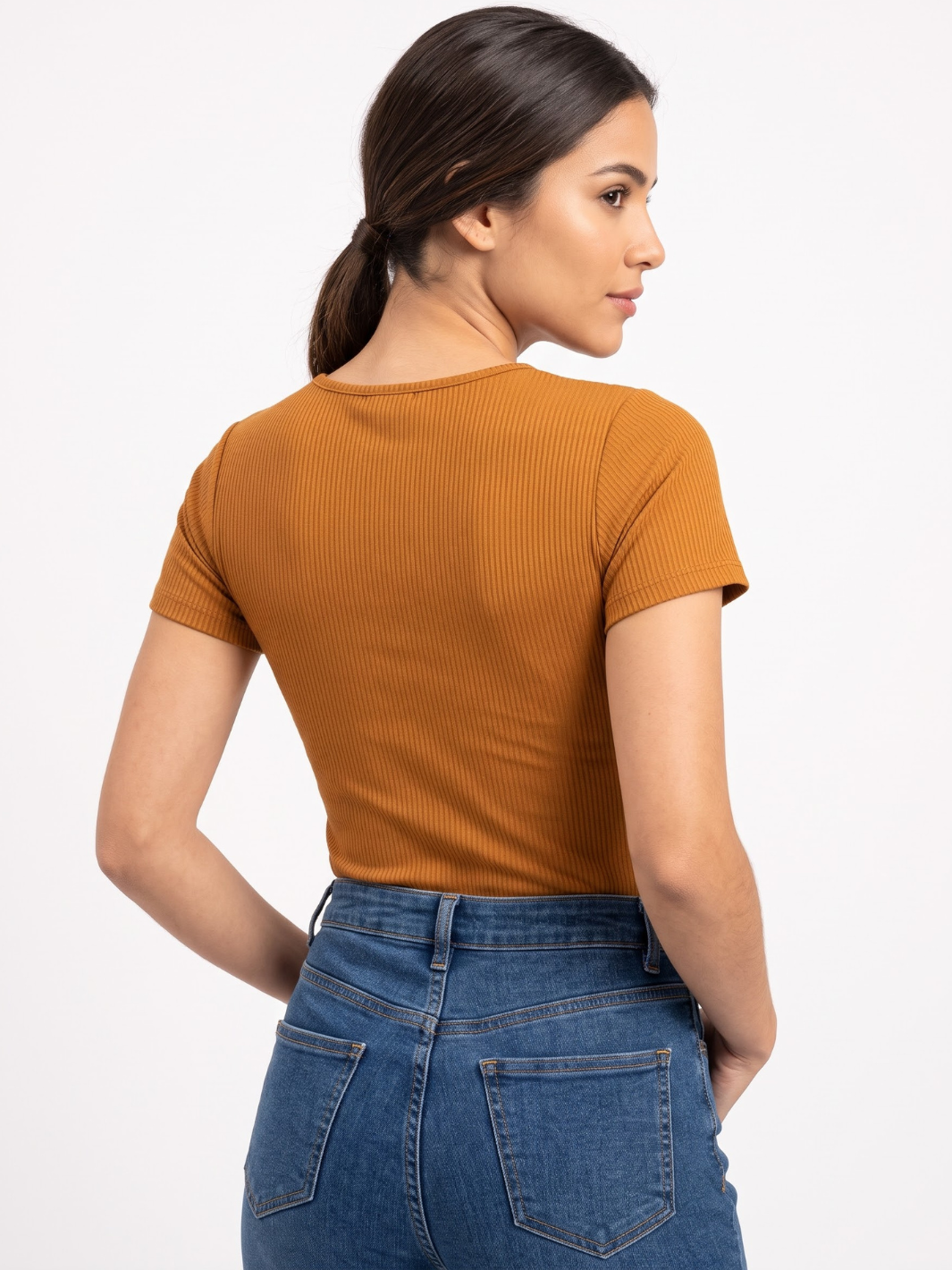 POLO MANGA CORTA CON CUELLO REDONDO AZUCENA CAMEL