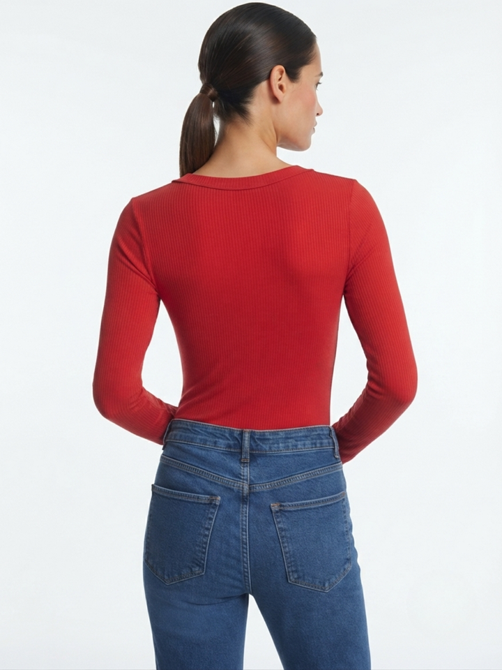 POLO MANGA LARGA CON CUELLO REDONDO NOEMI ROJO