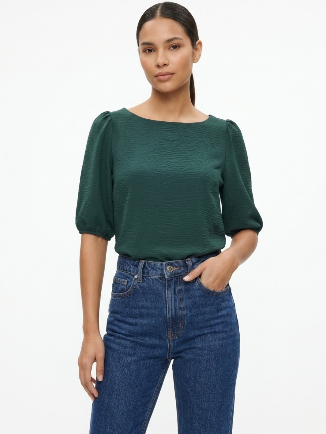 BLUSA MANGA 3/4 CON CUELLO OJAL LIVIA VERDE