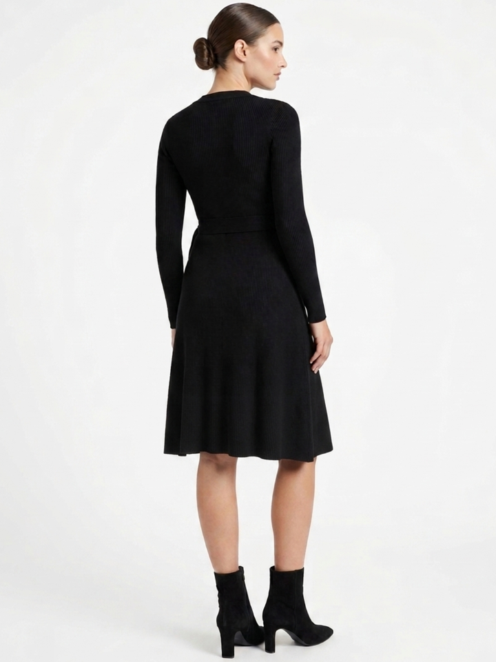 VESTIDO TEJIDO EN CORTE A PALOMA NEGRO