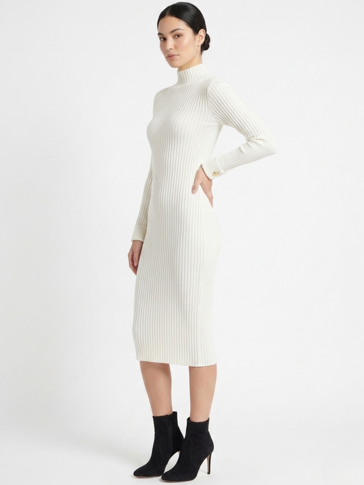 VESTIDO TEJIDO CON CUELLO ALTO MADDI CREMA