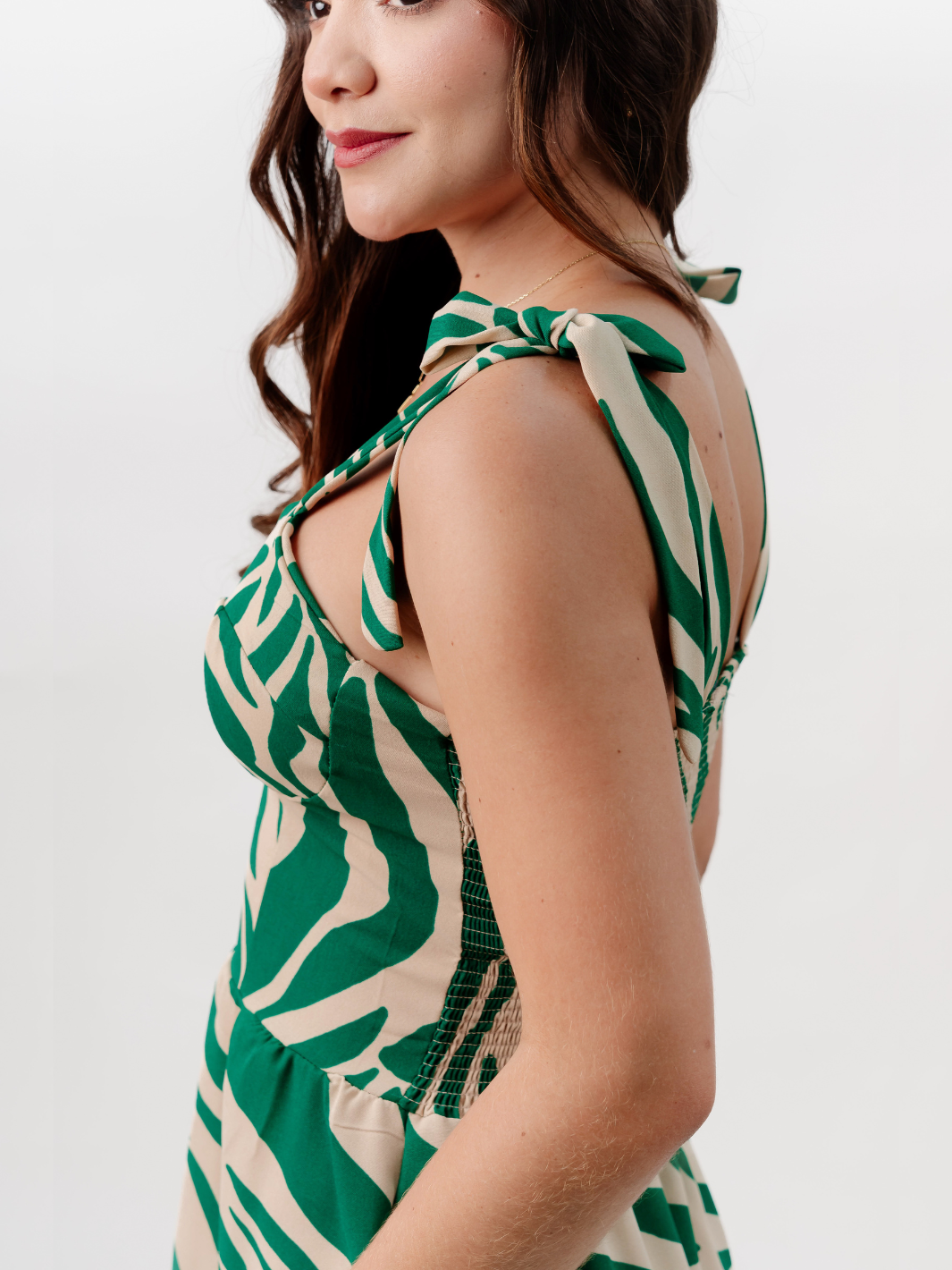 VESTIDO MIDI ESTILO CORSET LEYDI VERDE