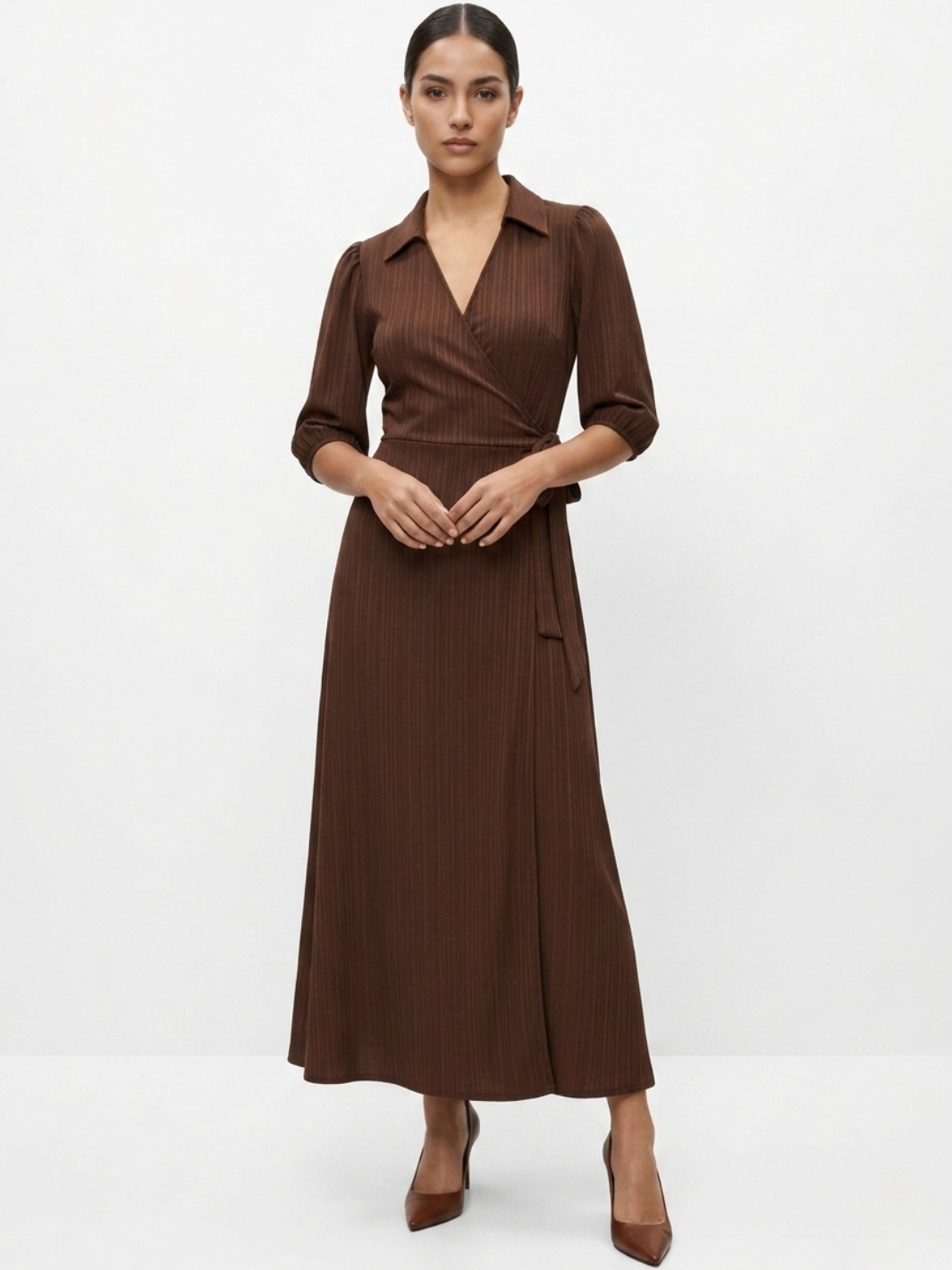 VESTIDO ENVOLVENTE CON CUELLO CAMISERO GRACE CHOCOLATE