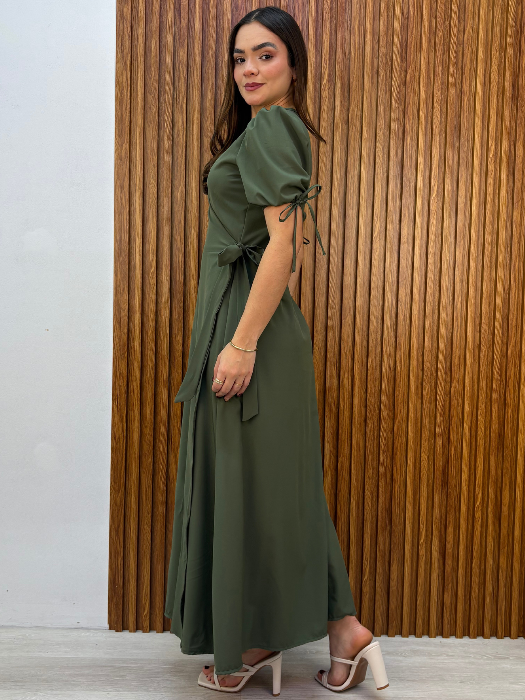 VESTIDO ENVOLVENTE BRISA VERDE
