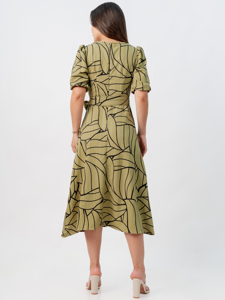 VESTIDO MIDI EN CORTE A CON LAZO SOLEDAD VERDE