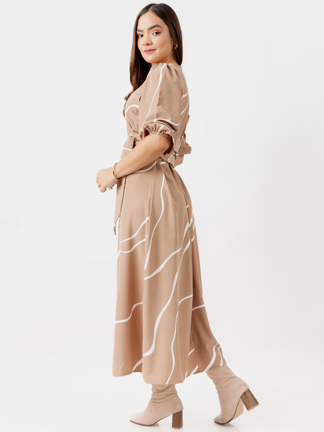 VESTIDO LARGO CON LAZO RAFA CAMEL