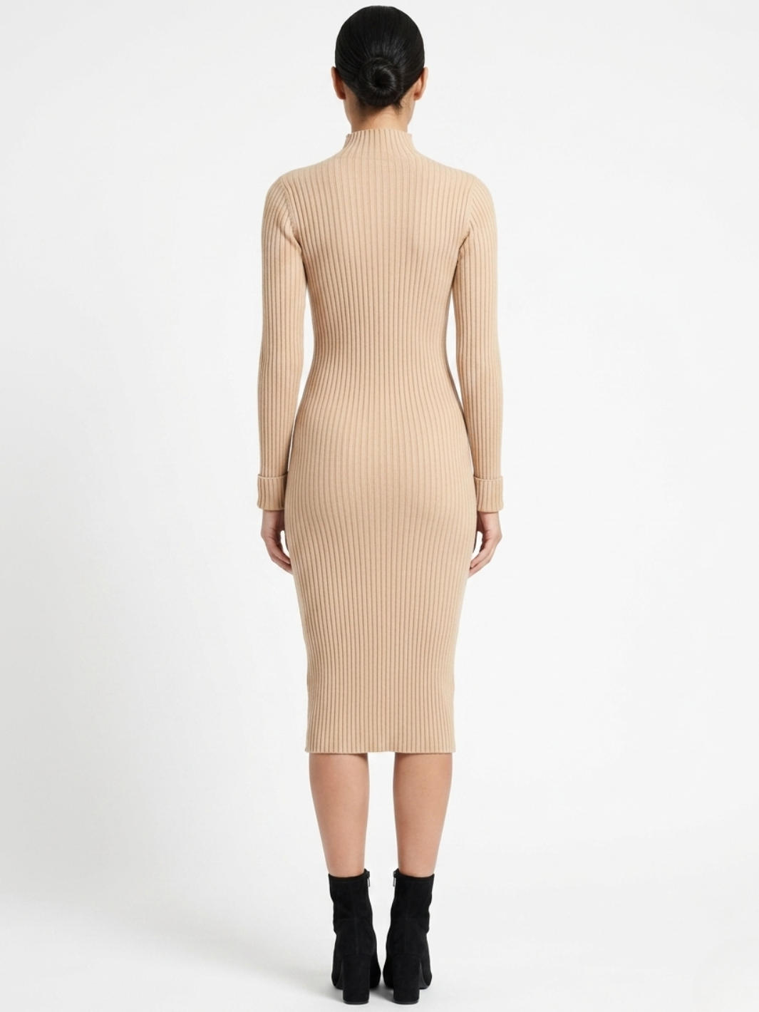 VESTIDO TEJIDO CON CUELLO ALTO MADDI BEIGE