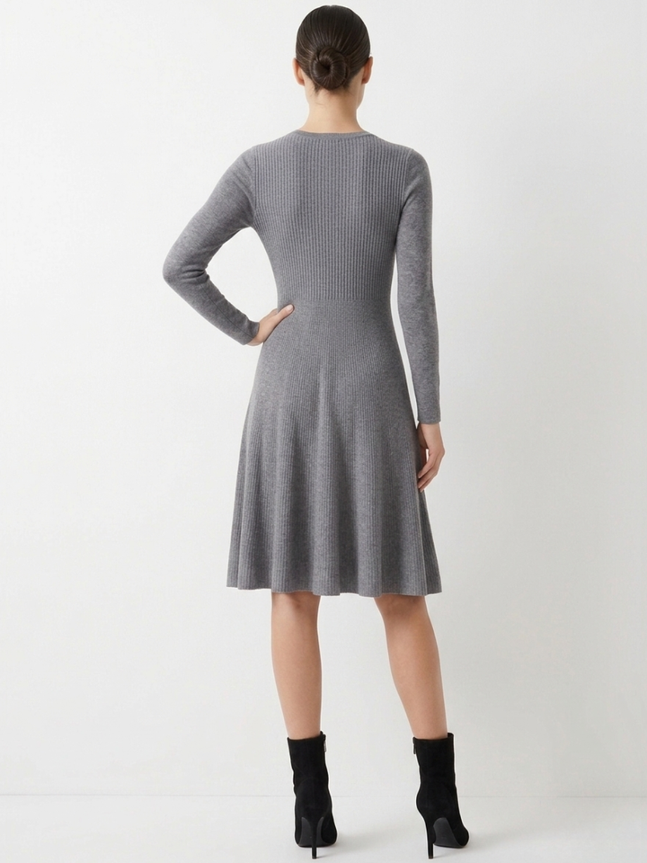 VESTIDO TEJIDO CON FALDA EN CORTE A YESENIA MELANGE