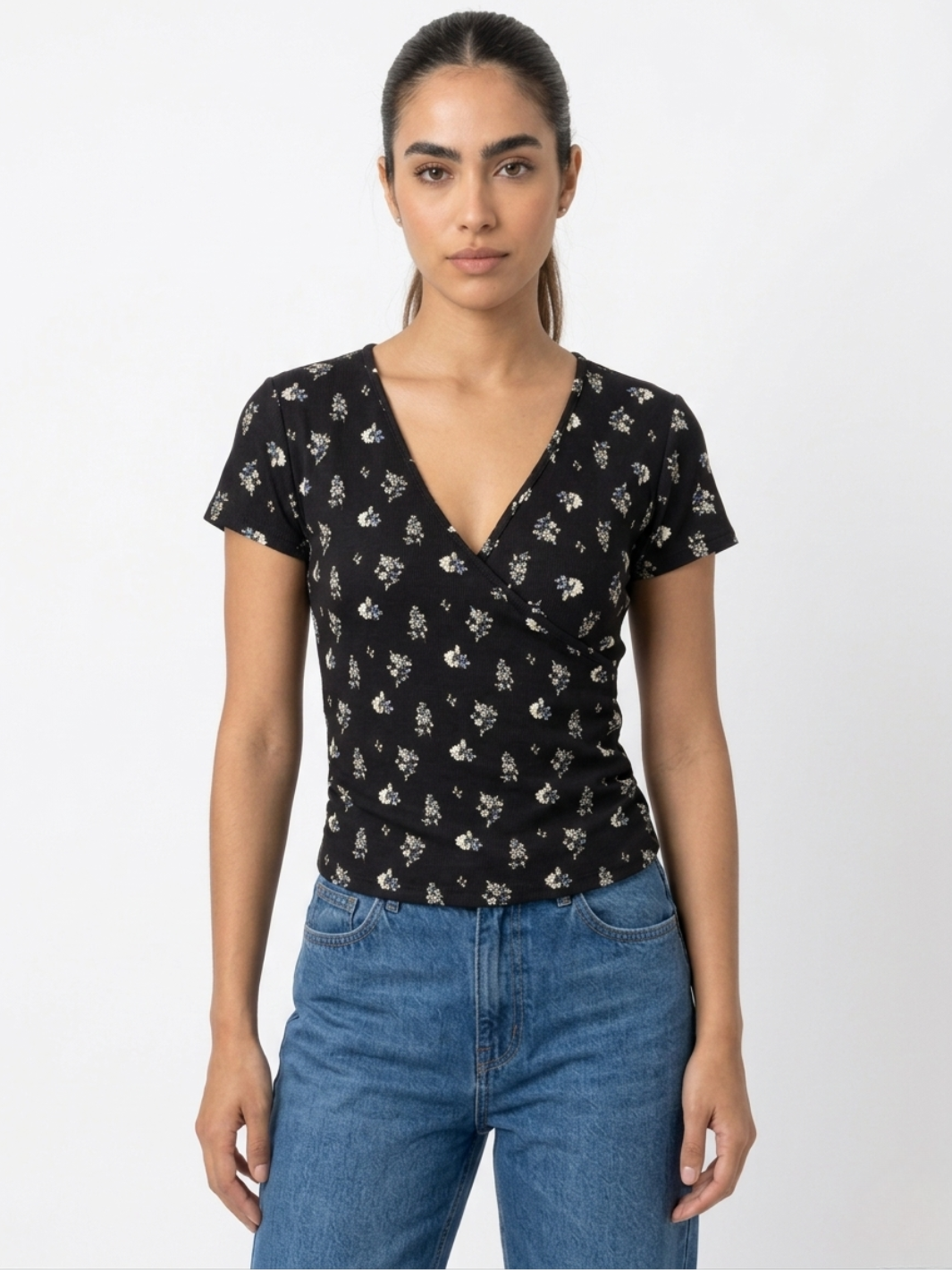 POLO CRUZADO MANGA CORTA VALESKA NEGRO FLORES BOUQUETE