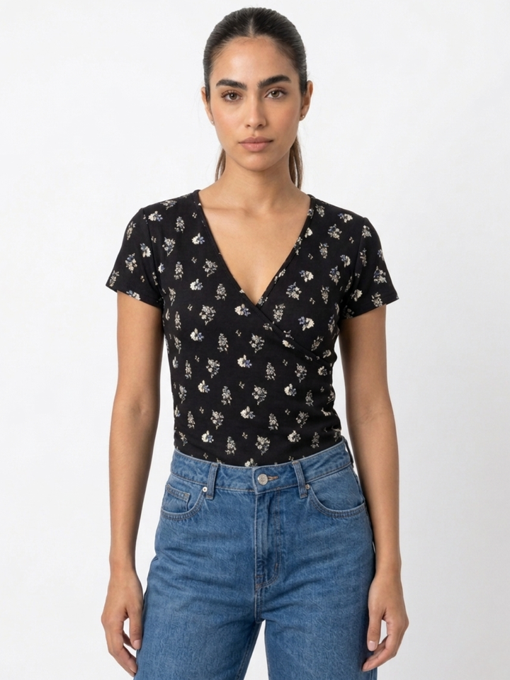 POLO CRUZADO MANGA CORTA VALESKA NEGRO FLORES BOUQUETE