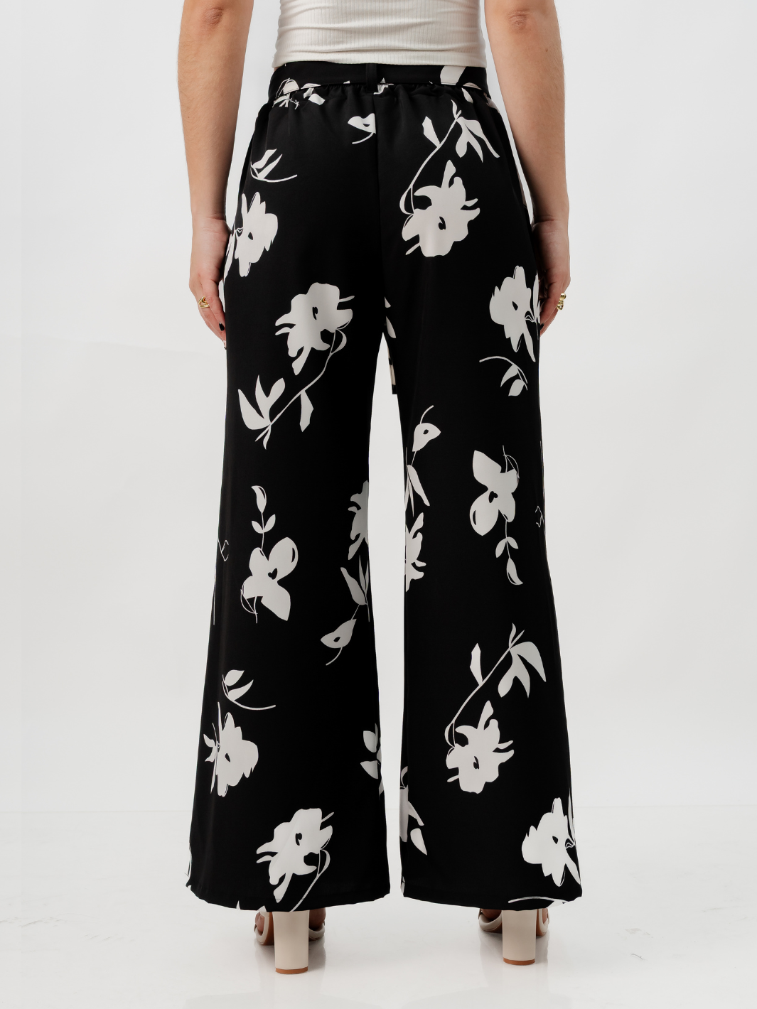 PANTALON CON CINTURON WENDY NEGRO/PERLA