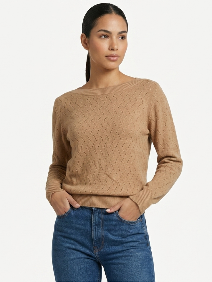 CHOMPA TEJIDA CON CUELLO OJAL CECILIA CAMEL