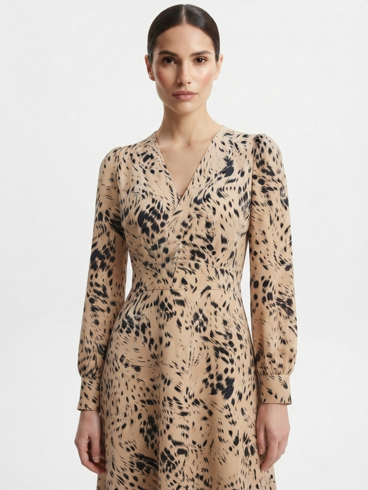 VESTIDO MANGA LARGA CON CUELLO CRUZADO Y CORTE A BARBARA BEIGE/NEGRO