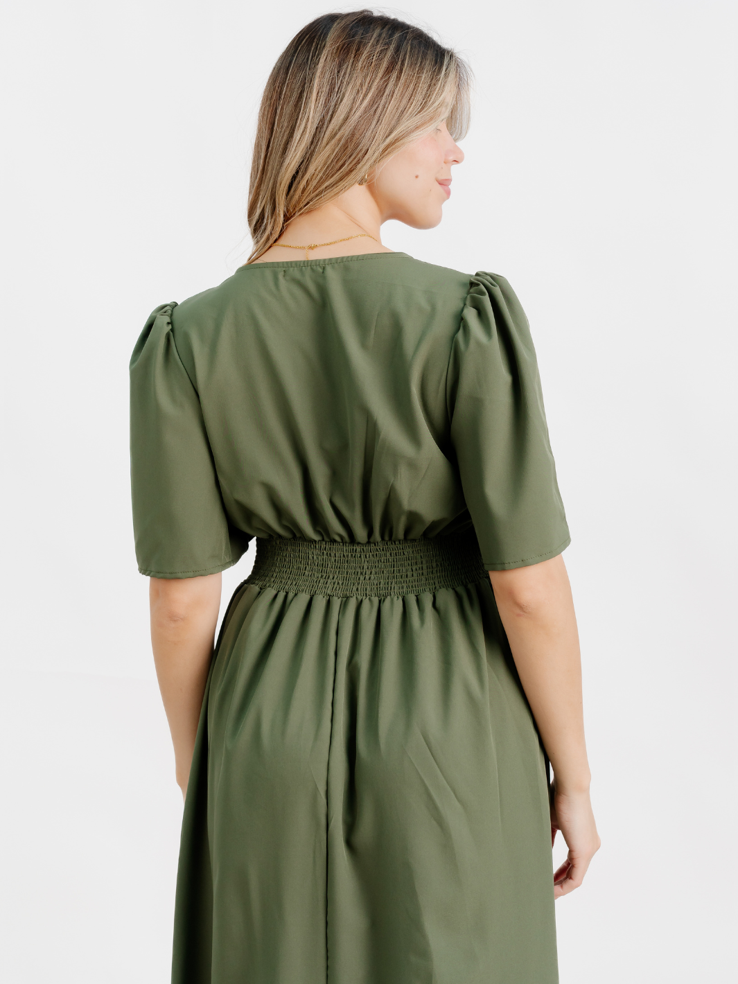 VESTIDO CASUAL LARGO LISA VERDE