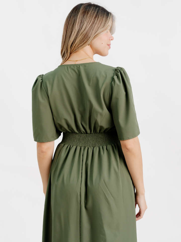 VESTIDO CASUAL LARGO LISA VERDE