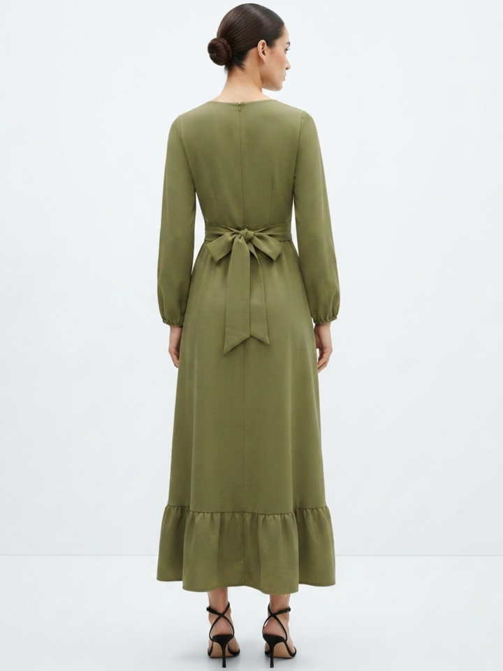 VESTIDO MANGA LARGA CON CUELLO OJAL Y LAZO GIANI VERDE