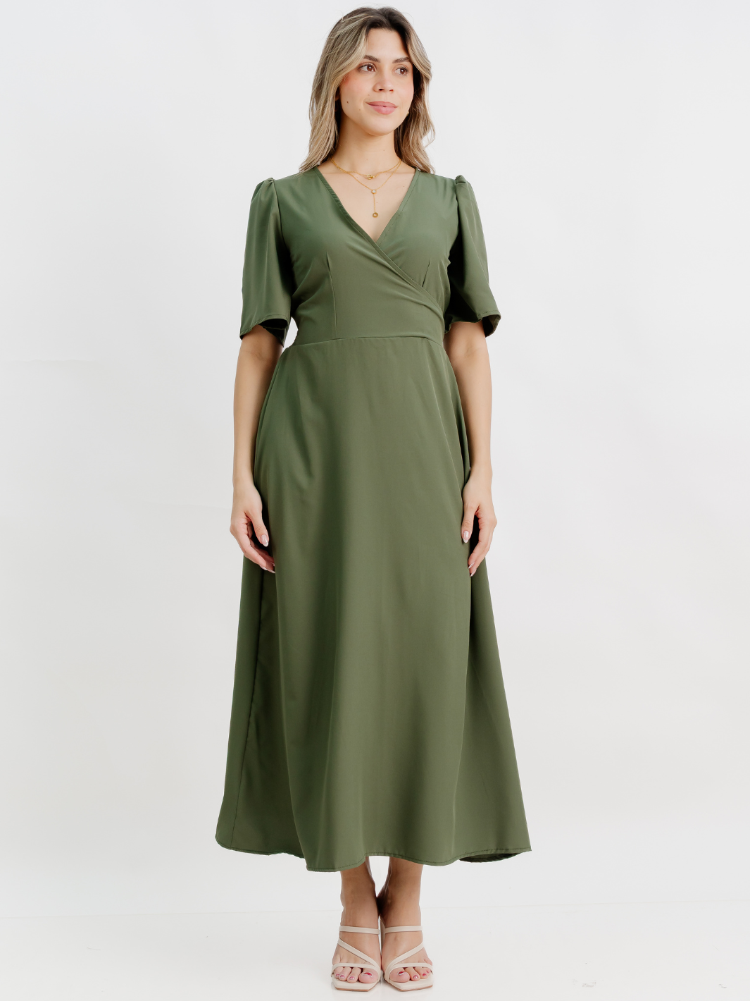 VESTIDO CASUAL LARGO LISA VERDE