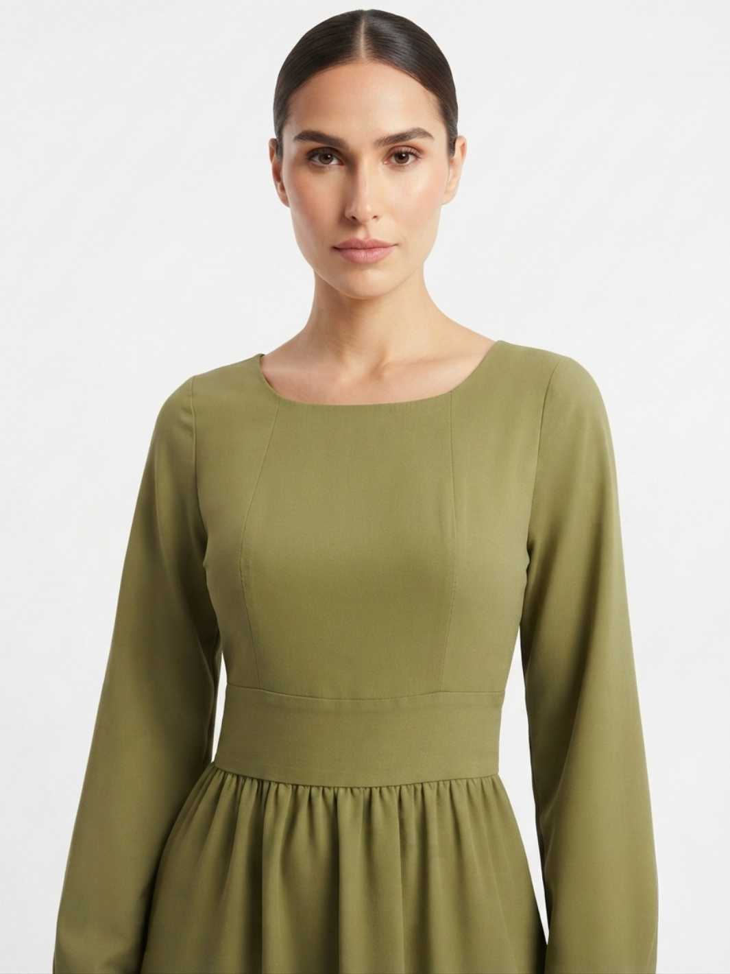 VESTIDO MANGA LARGA CON CUELLO OJAL Y LAZO GIANI VERDE