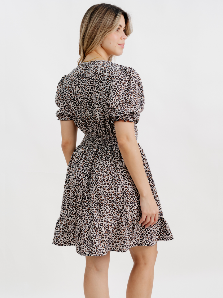 VESTIDO CORTO CON BOBO EN LA FALDA ARIEL ANIMAL PRINT