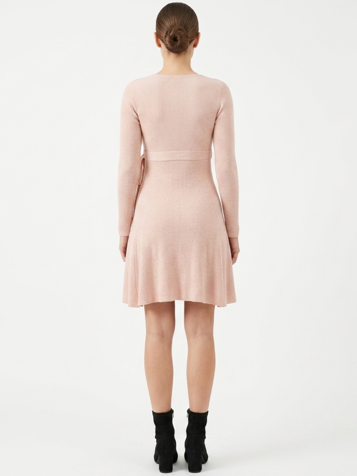 VESTIDO TEJIDO EN CORTE A PALOMA ROSA