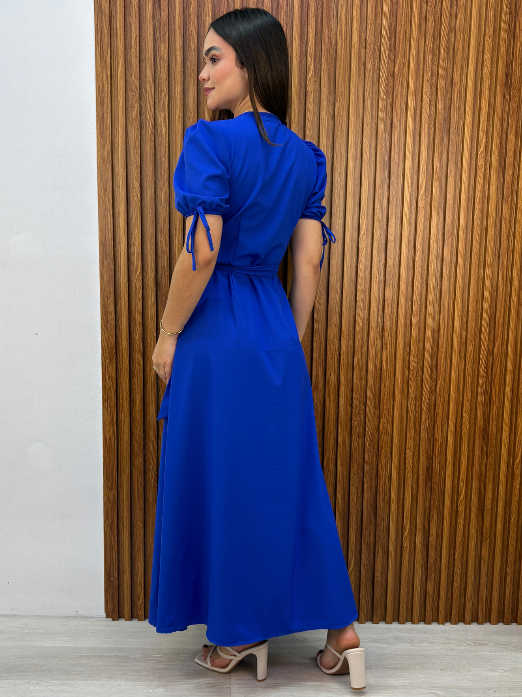 VESTIDO ENVOLVENTE BRISA AZULINO