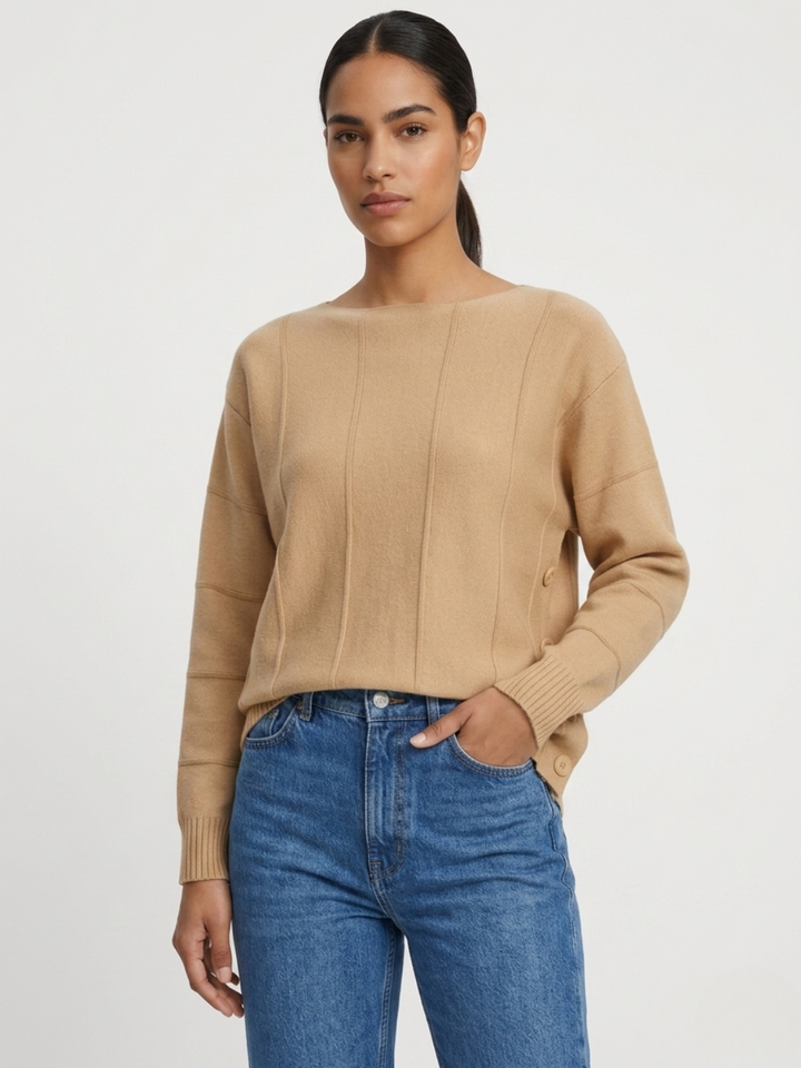 CHOMPA TEJIDA CON CUELLO OJAL AFRICA BEIGE