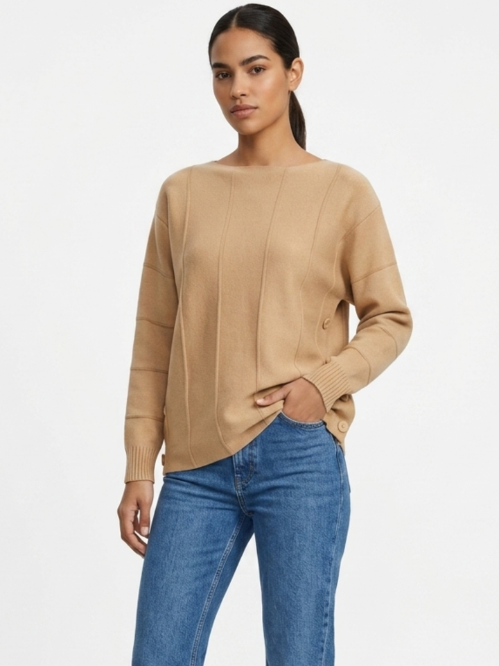 CHOMPA TEJIDA CON CUELLO OJAL AFRICA BEIGE