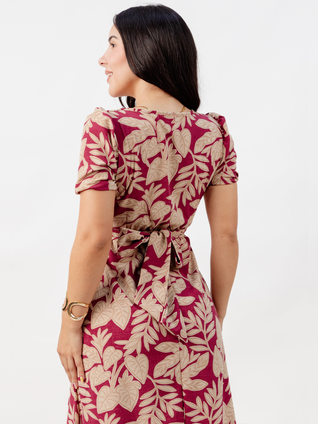 VESTIDO CASUAL LARGO REBECA VINO FLOREADO