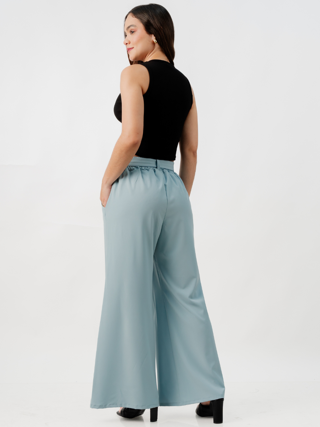 PANTALON CON CINTURON WENDY CEMENTO