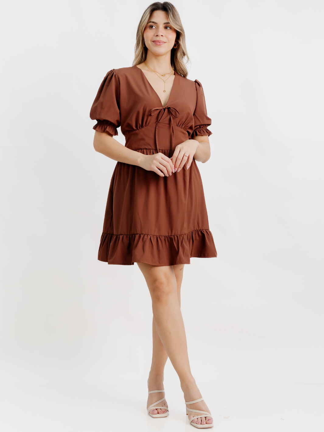 VESTIDO CORTO CON BOBO EN LA FALDA ARIEL MARRON