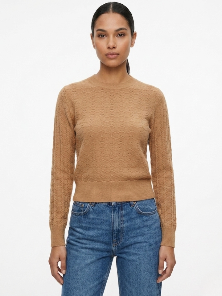 CHOMPA TEJIDA CON CUELLO REDONDO GLORIA CAMEL