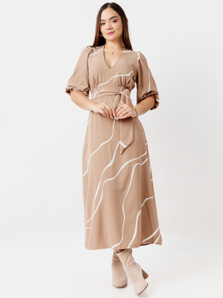 VESTIDO LARGO CON LAZO RAFA CAMEL