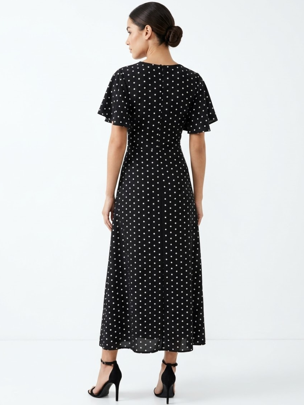 VESTIDO CASUAL CON FALDA EN CORTE A Y LAZO DAFNE NEGRO POLKA DOTS