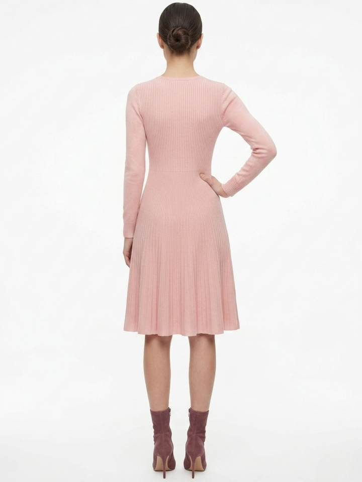 VESTIDO TEJIDO CON FALDA EN CORTE A YESENIA ROSA