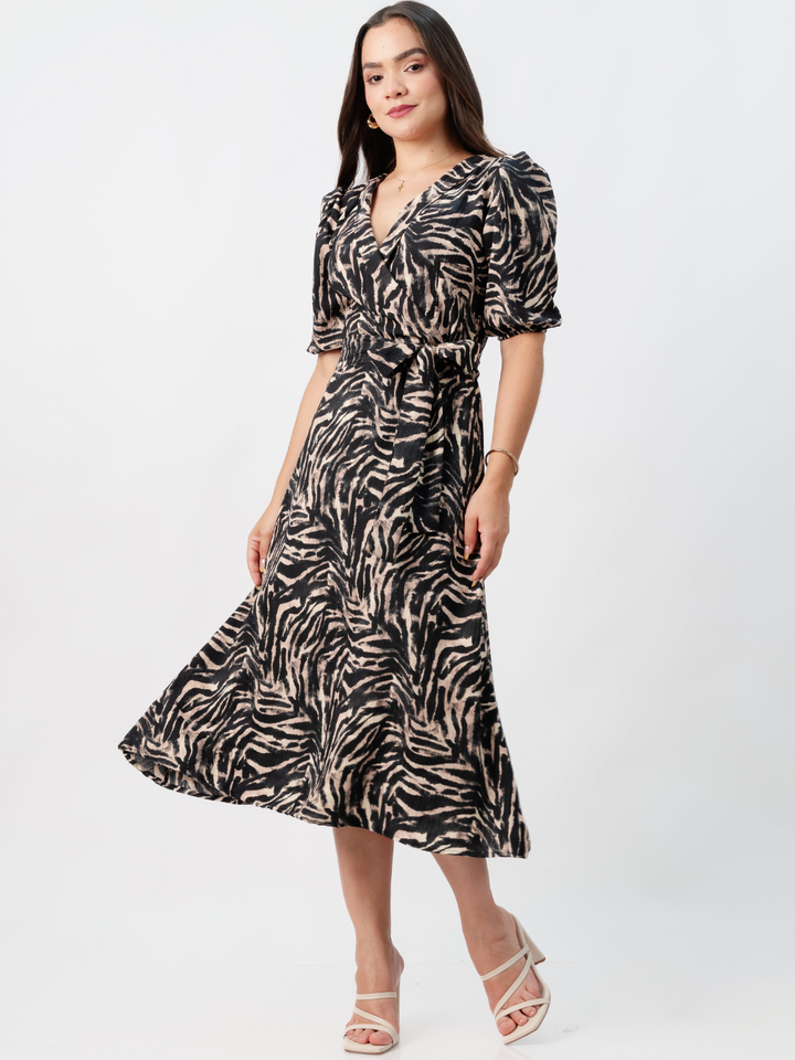 VESTIDO MIDI EN CORTE A CON LAZO SOLEDAD ANIMAL PRINT