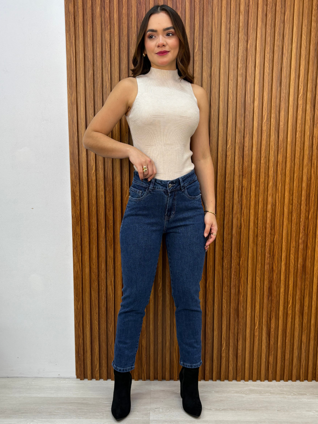 TOP TEJIDO SIN MANGAS DANIELA BEIGE