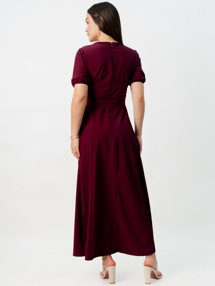 VESTIDO CASUAL LARGO EN CORTE A FERGIE BORGOÑA